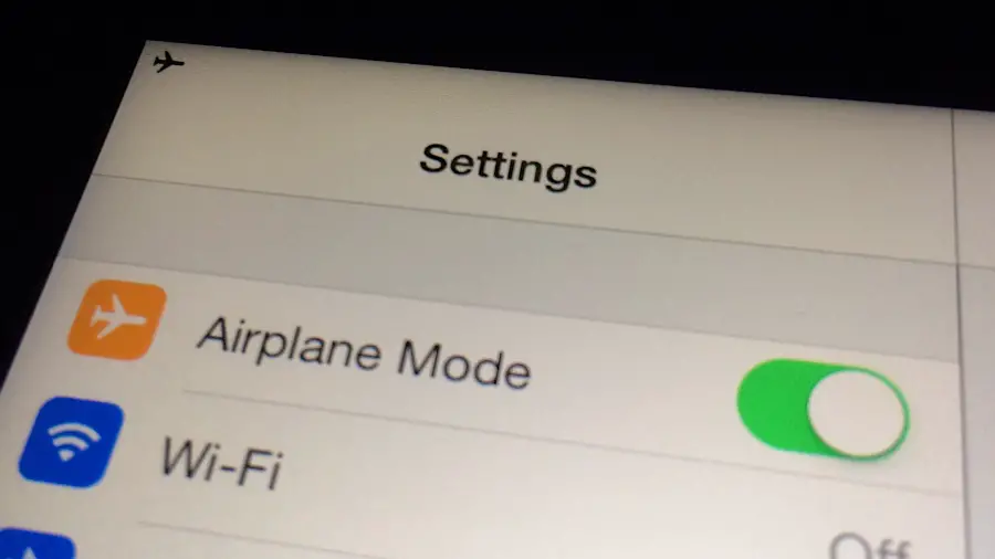 Read Instagram Messages By Turning On The Airplane mode