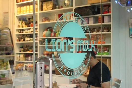 Crypto-Themed Restaurants: Lion's Milk Cafe